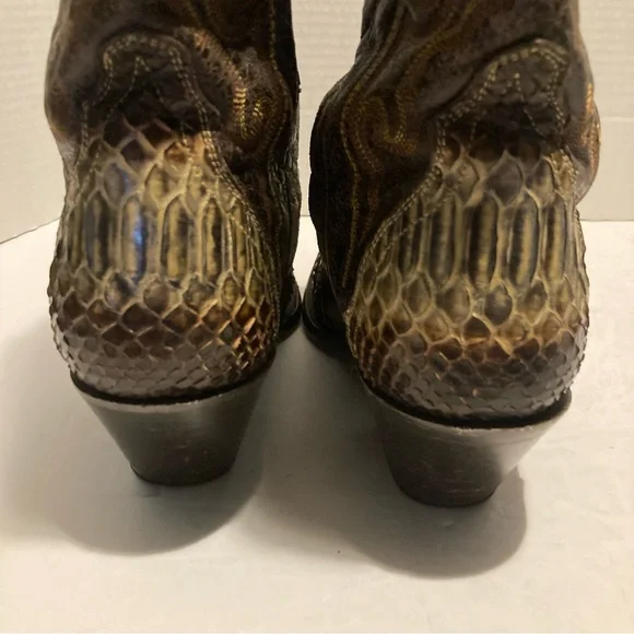 Women’s Brown Leather With Tan Python And Embroidery Pull On Cowboy Boots SZ 8.5 - Picture 8 of 11